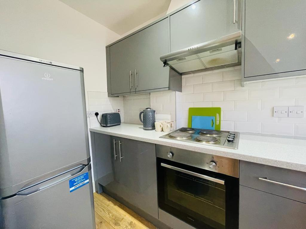 Lovely 2 Bedroom Serviced Apartment In London Kültér fotó