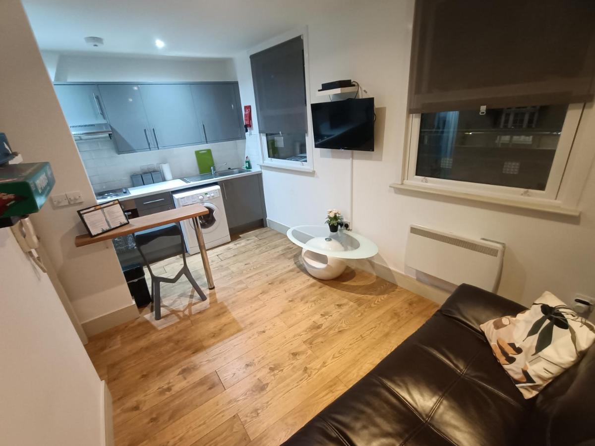 Lovely 2 Bedroom Serviced Apartment In London Kültér fotó